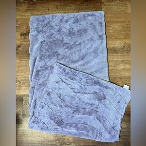 Purple Wave Kids' Plush Throw Blanket - Pillowfort™ 58x48